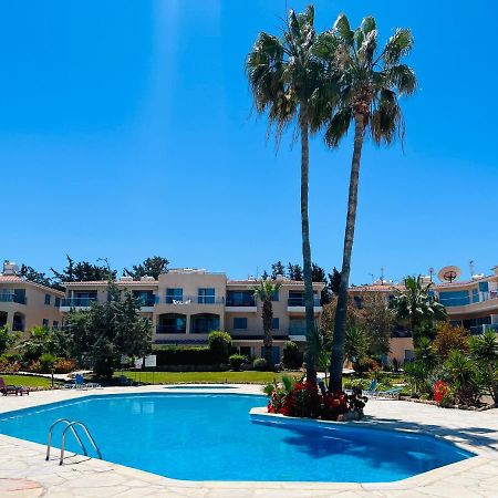 Golden Palms Paradise Garden Paphos Extérieur photo